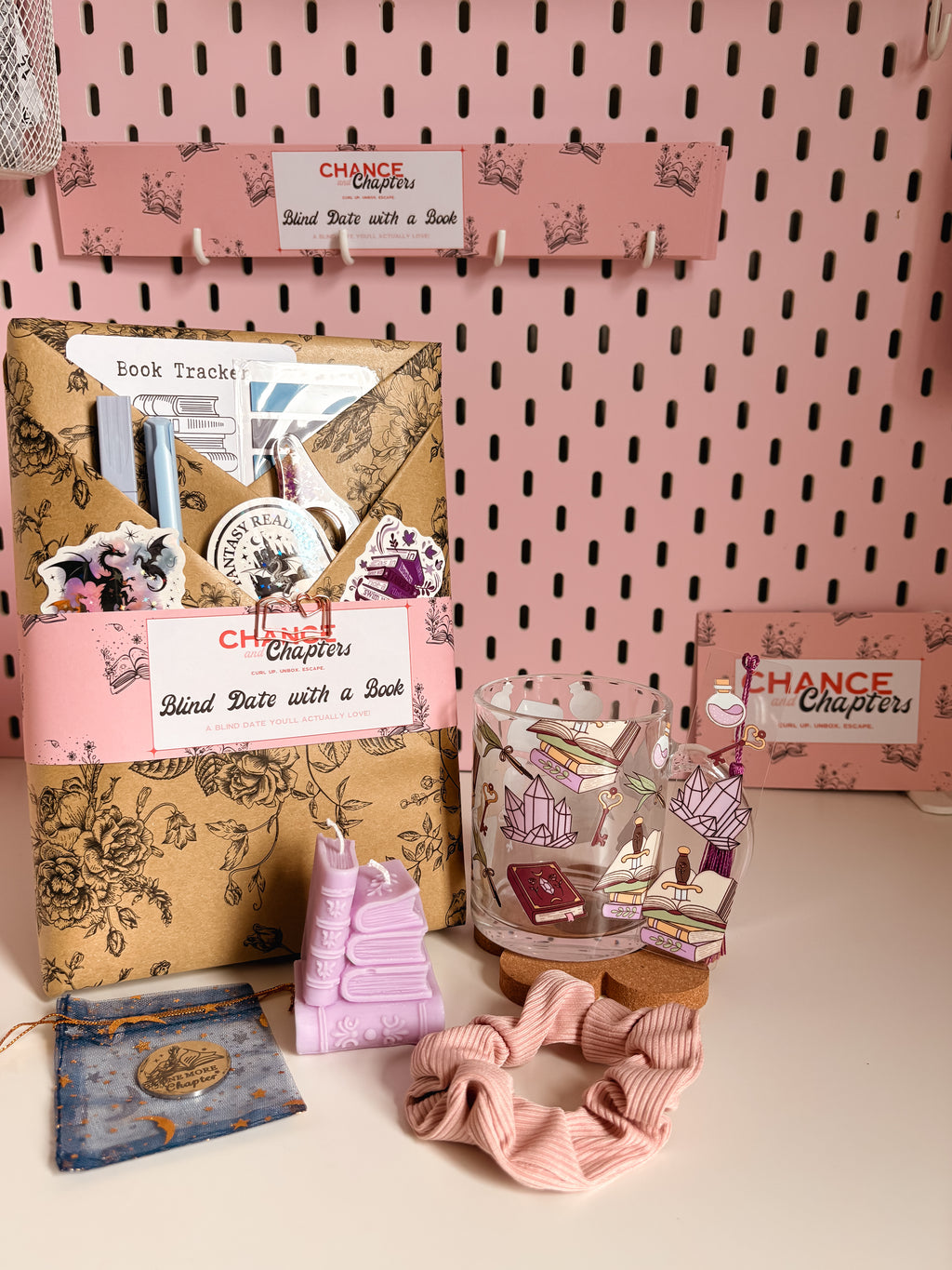 The 'Gateways & Shadows' Box - Fantasy (Hardback)