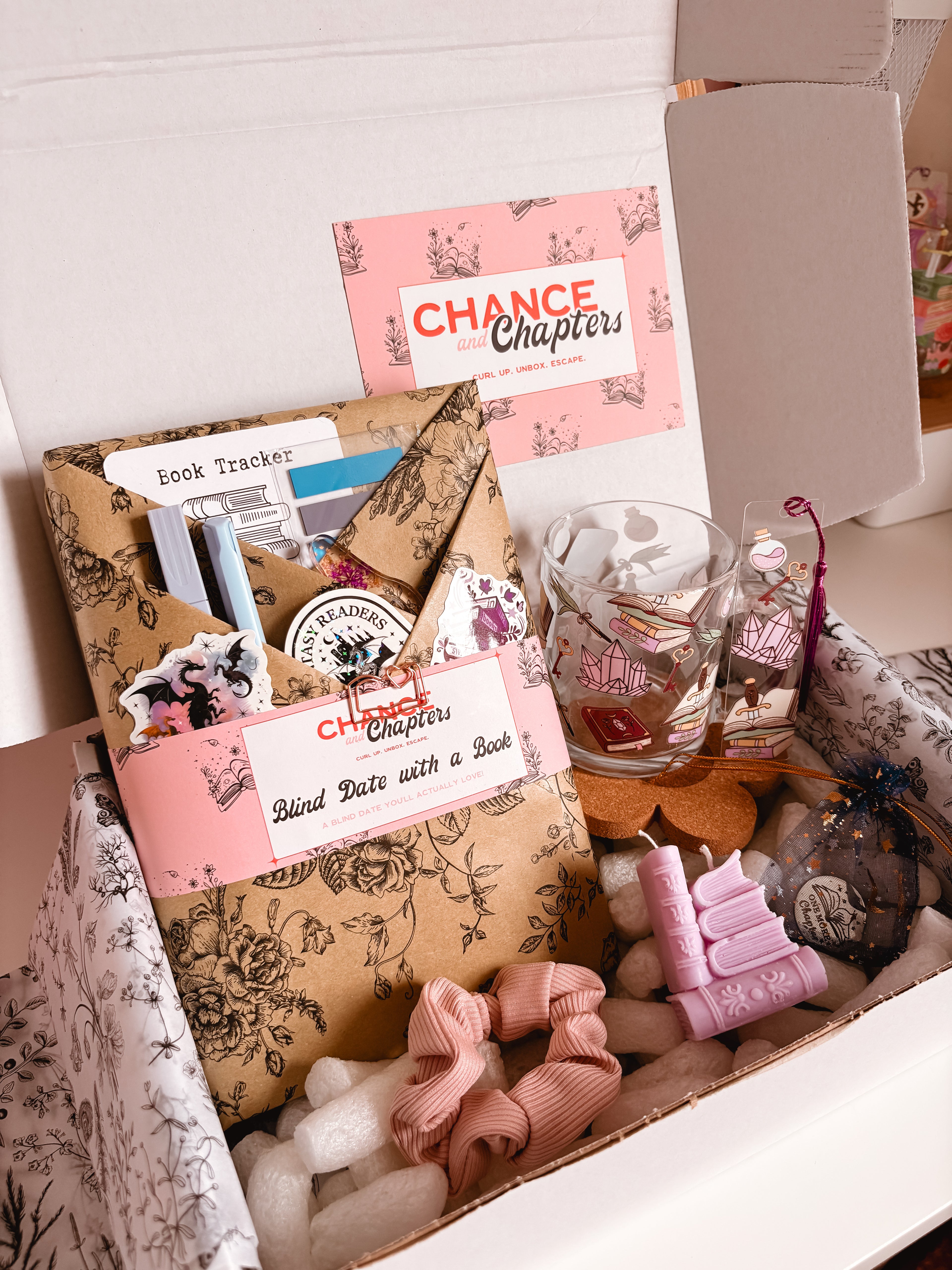 The 'Gateways & Shadows' Box - Fantasy (Hardback)